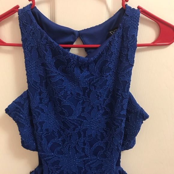 Prom Dress, 3/4 - Picture 8 of 8